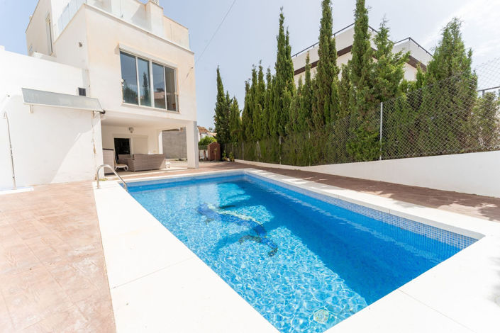 Image No.18-2 Bed Villa for sale