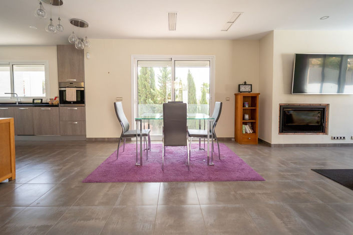 Image No.29-2 Bed Villa for sale