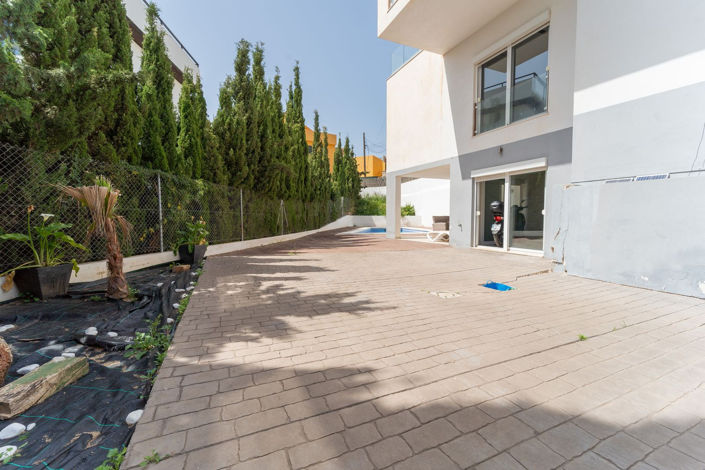 Image No.45-2 Bed Villa for sale