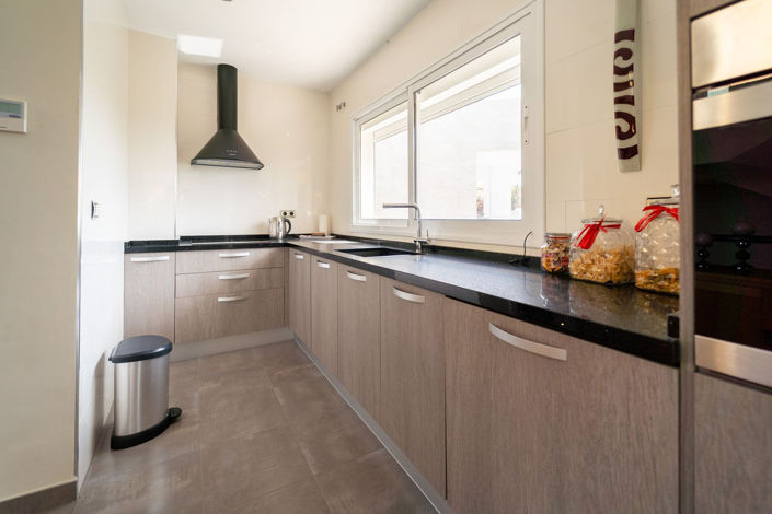 Image No.8-2 Bed Villa for sale