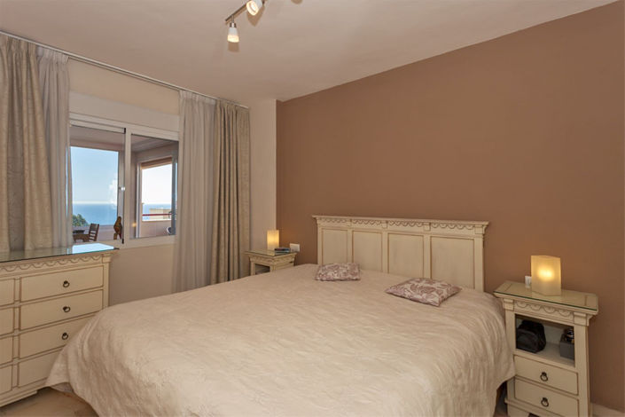 Image No.12-3 Bed Apartment for sale