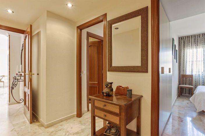 Image No.20-3 Bed Apartment for sale