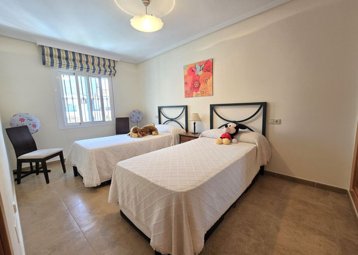 Image No.11-3 Bed Semi-Detached for sale