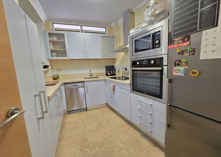 Image No.3-3 Bed Semi-Detached for sale