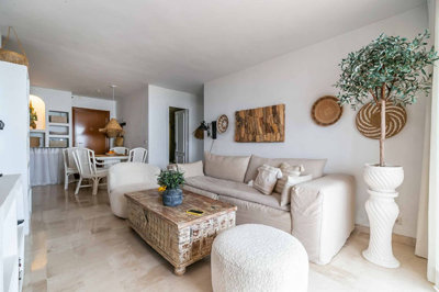 7-aa4cc561180b369757c0bb4af9886cd3