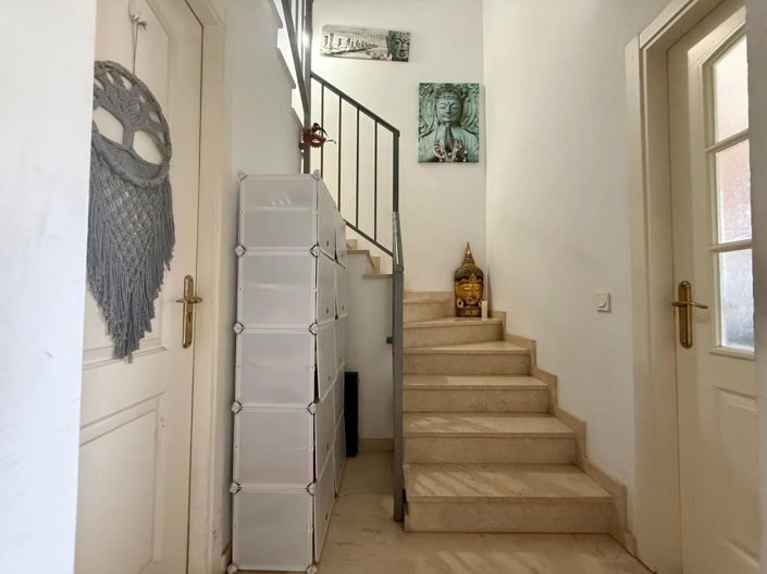 Image No.5-3 Bed Semi-Detached for sale