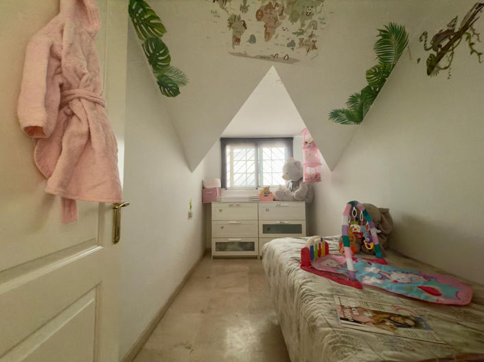 Image No.9-3 Bed Semi-Detached for sale