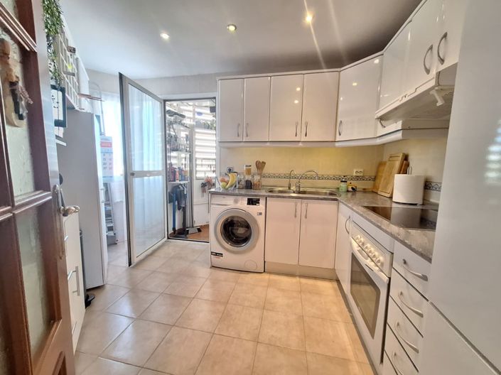 Image No.15-2 Bed Apartment for sale