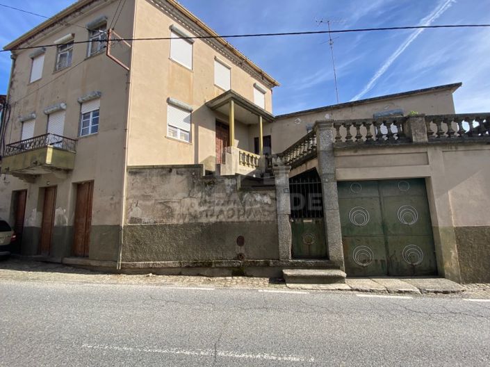 Image No.20-10 Bed House for sale