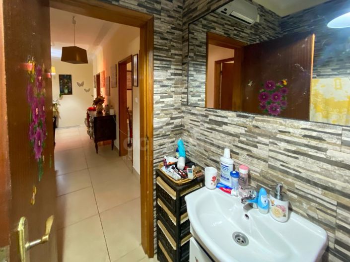 Image No.13-3 Bed House for sale