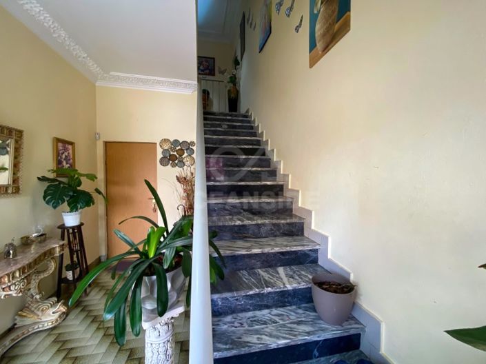 Image No.31-3 Bed House for sale