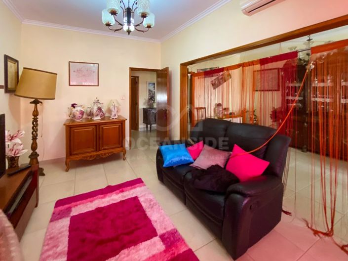 Image No.7-3 Bed House for sale