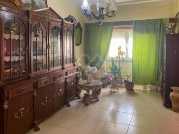 id86089a01-0000-0500-0000-0000157217a1