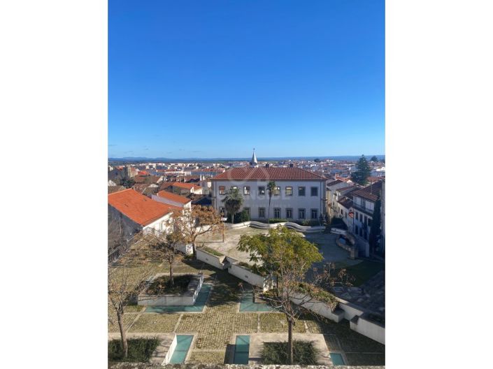 Image No.12-3 Bed Apartment for sale