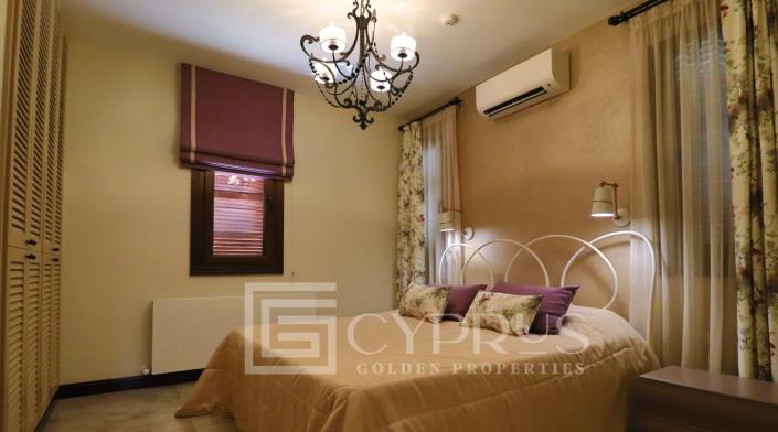 Image No.10-5 Bed Villa / Detached for sale