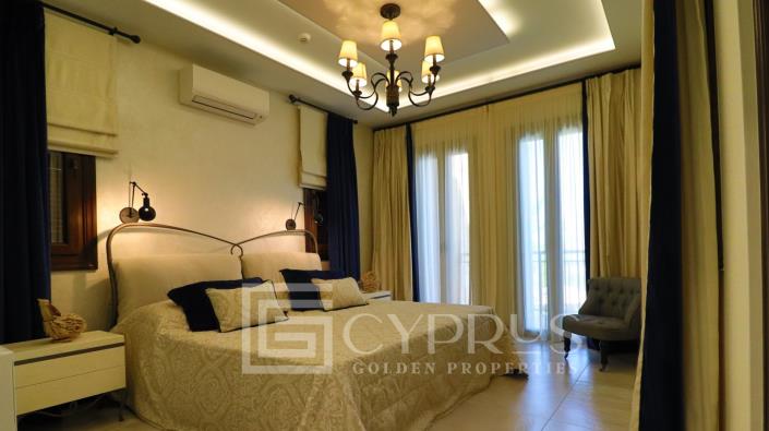 Image No.13-5 Bed Villa / Detached for sale