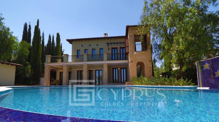 Image No.24-5 Bed Villa / Detached for sale