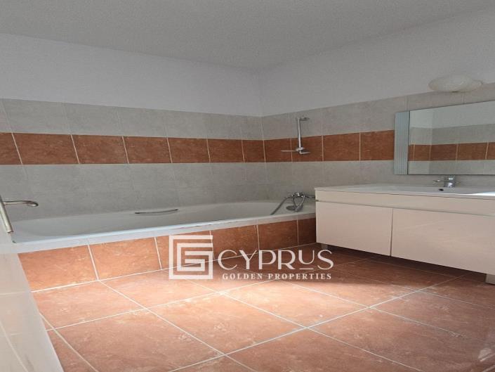 Image No.8-Maison de 2 chambres à vendre à Peyia