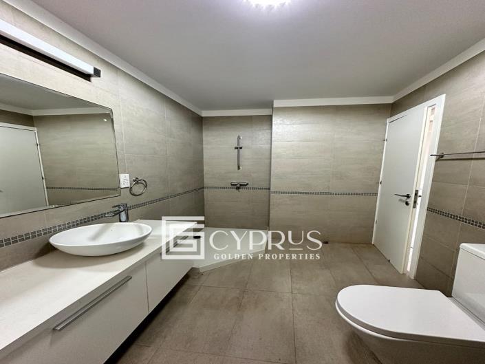 Image No.18-3 Bed Villa / Detached for sale