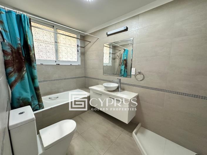 Image No.17-3 Bed Villa / Detached for sale