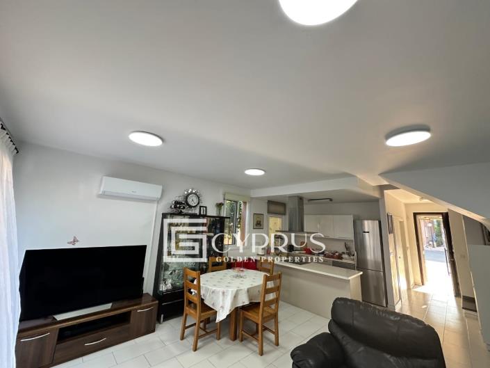 Image No.11-3 Bed Villa / Detached for sale