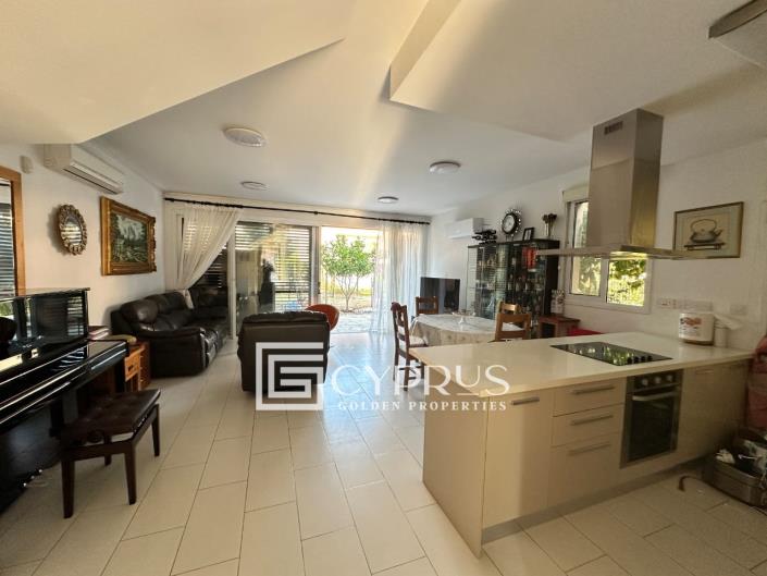 Image No.6-3 Bed Villa / Detached for sale