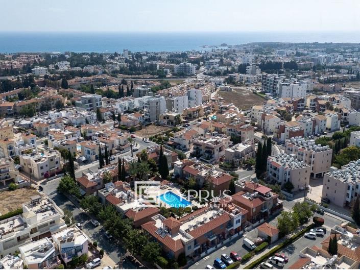 Image No.3-Maison de ville de 2 chambres à vendre à Universal