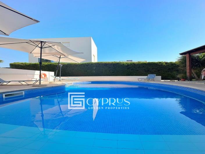 Image No.2-Appartement de 2 chambres à vendre à Universal