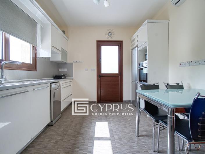 Image No.19-Maison / Villa de 5 chambres à vendre à Stroumpi