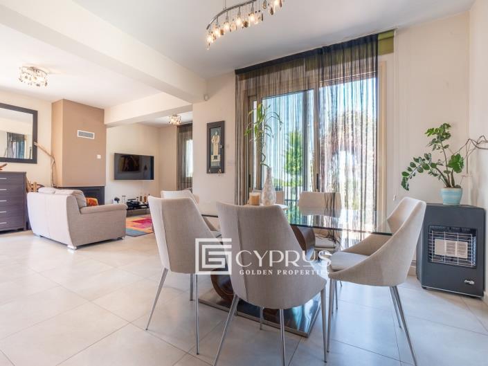 Image No.6-4 Bed Villa / Detached for sale