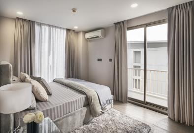 Room2_2_Easy-Resize-com--1-