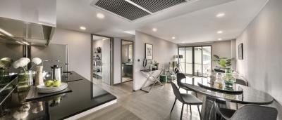 Room2_Easy-Resize-com