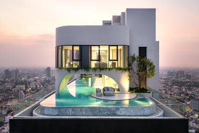 Reference-SW--1-_Easy-Resize-com