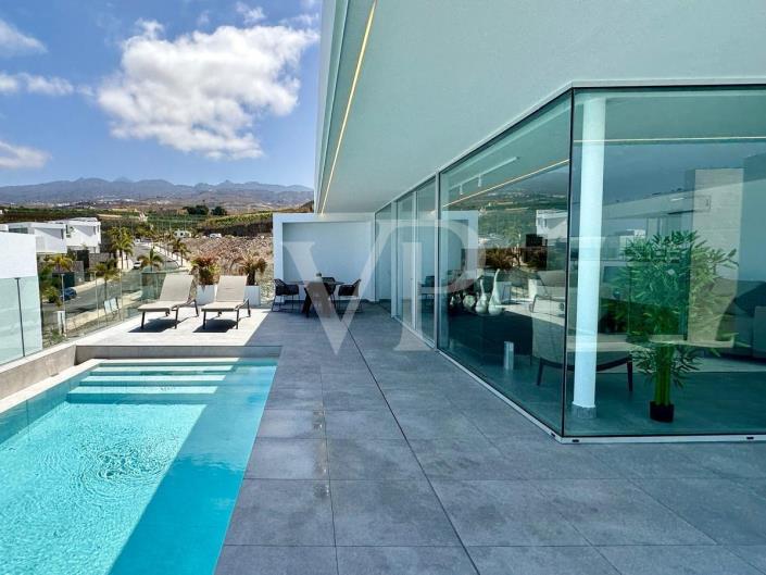 Image No.3-Villa de 3 chambres à vendre à Callao Salvaje