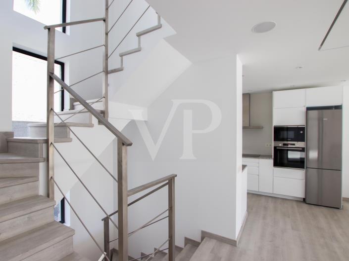 Image No.17-4 Bed Villa for sale