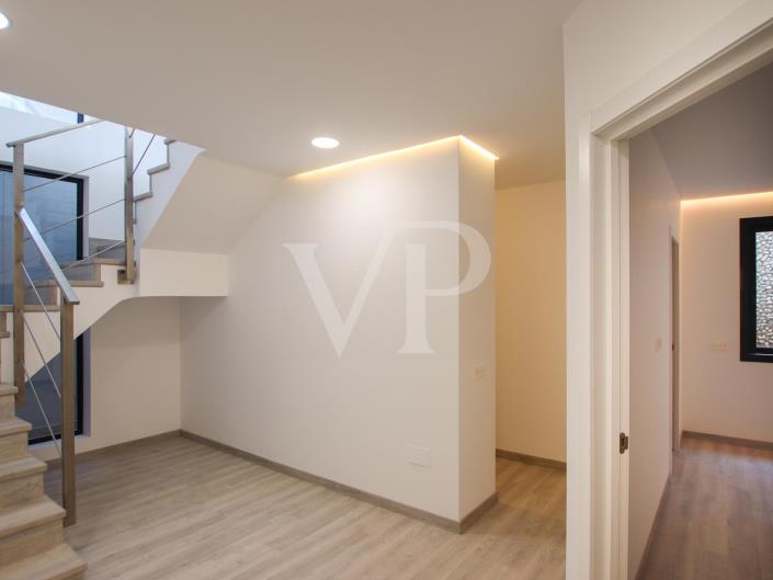 Image No.34-4 Bed Villa for sale