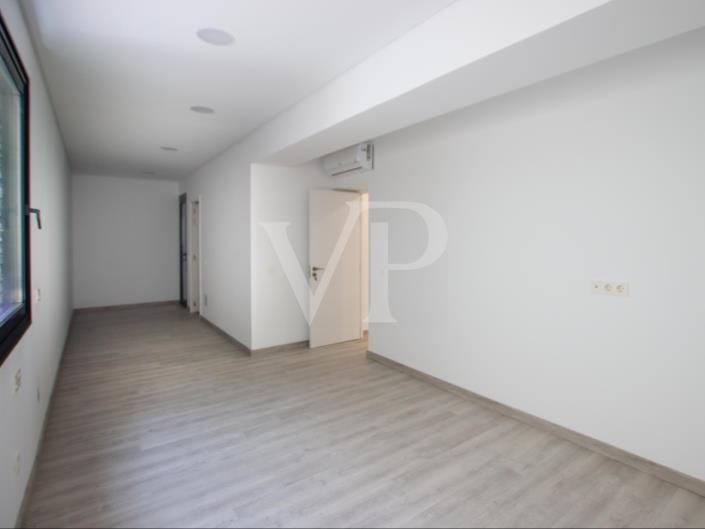 Image No.39-4 Bed Villa for sale