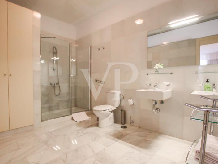 Image No.21-5 Bed Villa for sale