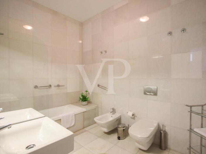 Image No.25-5 Bed Villa for sale