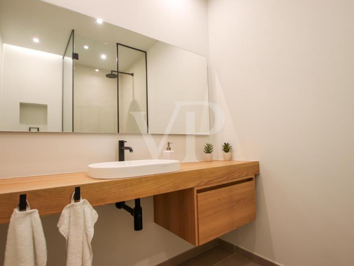 Image No.25-5 Bed Villa for sale