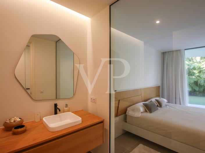 Image No.36-5 Bed Villa for sale