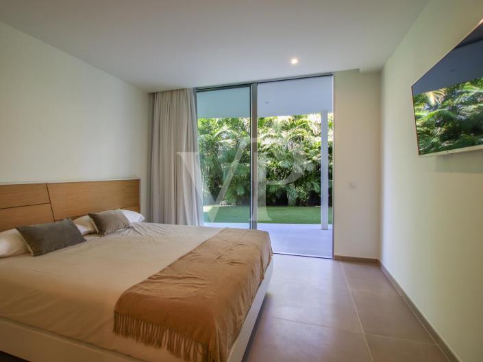 Image No.37-5 Bed Villa for sale