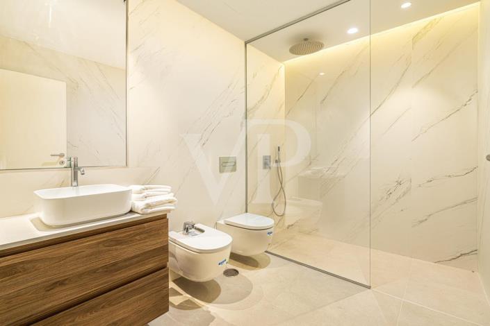 Image No.52-4 Bed Villa for sale