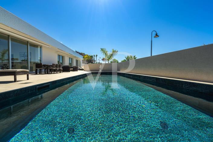 Image No.3-4 Bed Villa for sale