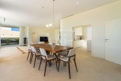 d26c2f6e-faba-4cba-8fc4-ad06cf697612