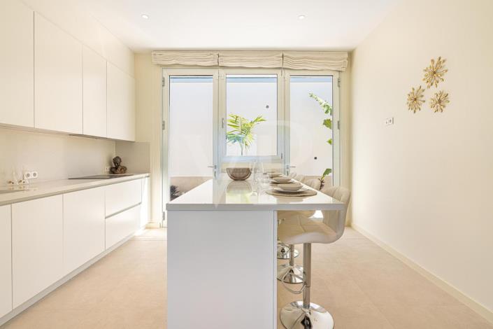 Image No.18-4 Bed Villa for sale