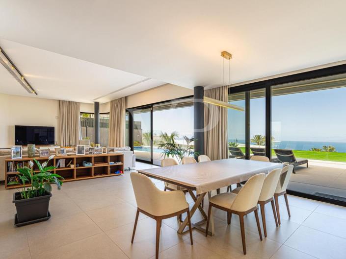 Image No.12-5 Bed Villa for sale