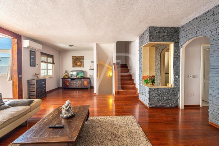 Image No.15-3 Bed Townhouse for sale