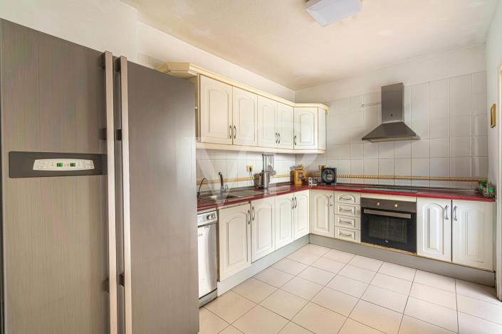 Image No.18-3 Bed Townhouse for sale