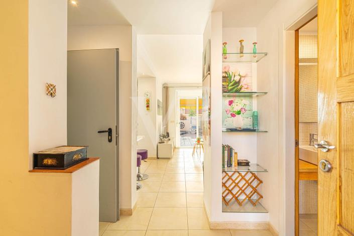 Image No.7-3 Bed Townhouse for sale